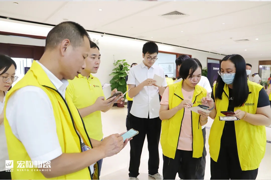 2021宏陶陶瓷中秋游园会现场图