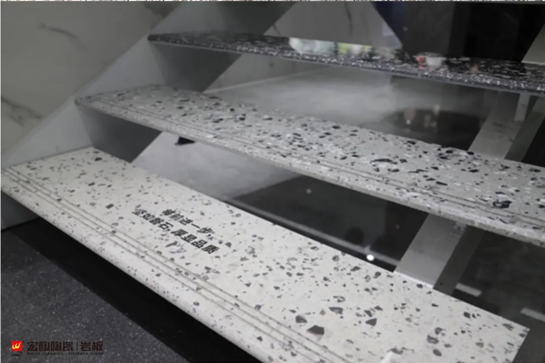 宏陶岩板楼梯效果图